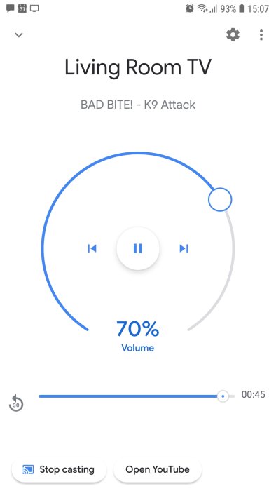 Skärmdump av en smartphone som visar gränssnittet för Chromecast med volymkontrollen inställd på 70%.