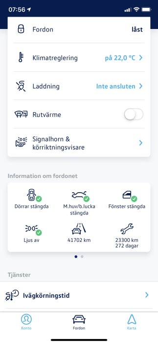 Skärmdump av en fordonsapp med inställningar och statusinformation såsom klimatreglering och fordonsdata.