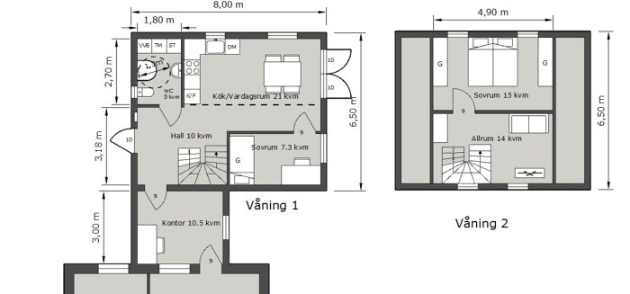 Planritning av en utbyggnad i två våningar med kök, sovrum, kontor och allrum i ett fristående hus.