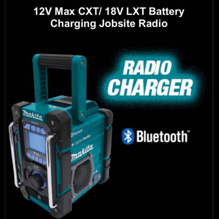 Makita byggradio med inbyggd laddare, Bluetooth, och RADIO CHARGER text.