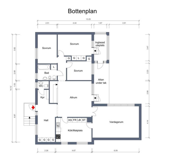 Bottenplansritning av en bostad som visar den planerade placeringen för en heabalk mellan kök/vardagsrum och allrum/vardagsrum.