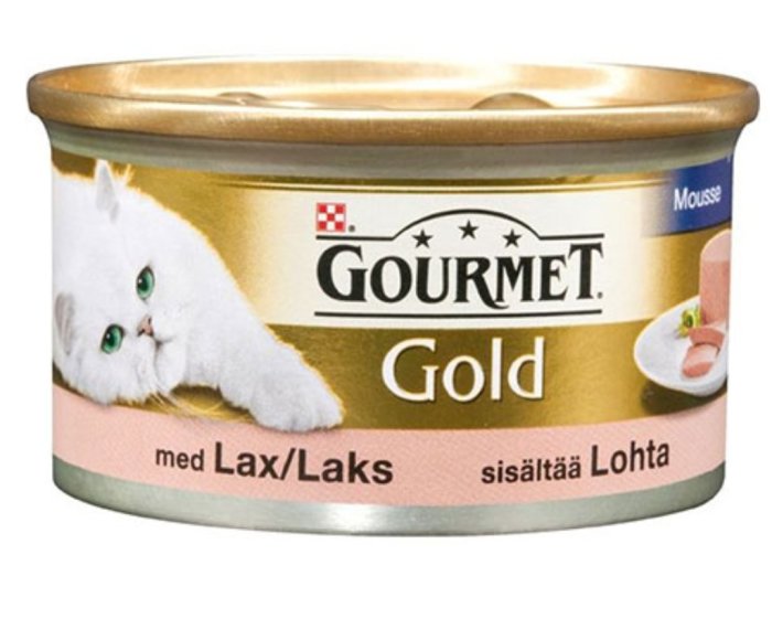 Burk med kattmat märkt Gourmet Gold med laxsmak och en vit katt på etiketten.