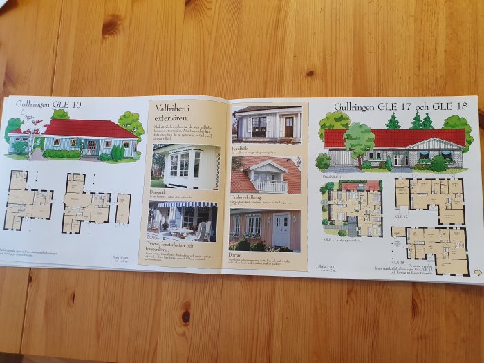Öppen hustidning med illustrationer och planritningar av husmodeller Gullringen GLE 10, 17 och 18.