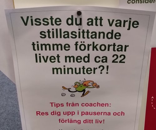 Affisch som informerar att stillasittande förkortar livet med 22 minuter per timme, med illustration och hälsotips.