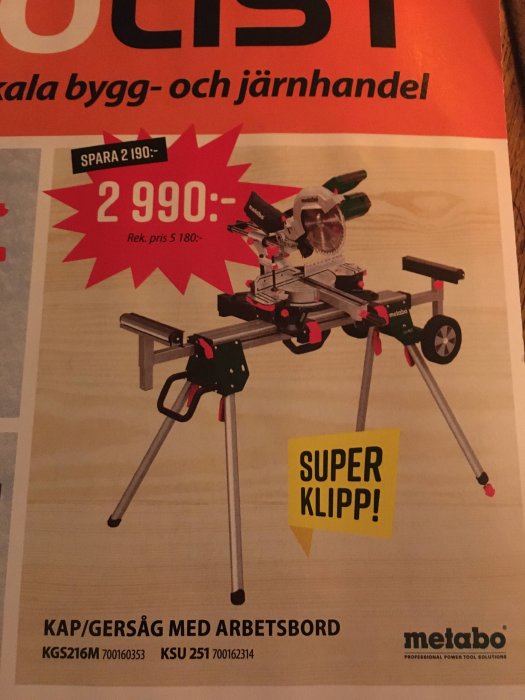 Erbjudande på Metabo kap/gersåg KGS 216M med arbetsbord för 2990kr i en Bolist-tidning, markerat som "SUPER KLIPP!