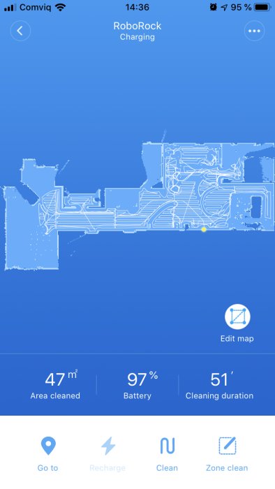 Skärmdump av en RoboRock-app som visar en karta över en städrutt med oregelbundna mönster och städstatistik.