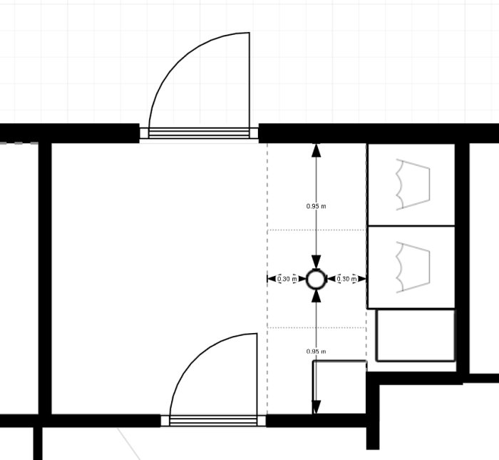 Ritning av tvättstuga med måttangivelser som visar planerat fall mot en central golvbrunn.