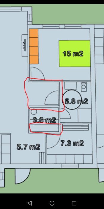 Ritning av lägenhetsplan med röda streck markerade i badrummet, svårt att placera garderob.