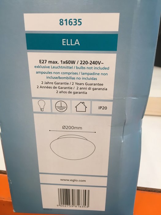 Förpackning av takplafond ELLA från Bauhaus med E27-sockel, tekniska specifikationer och mått.