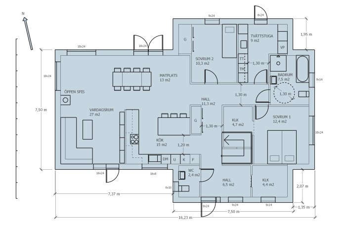 Arkitektritning av enplanshus med mått, inklusive vardagsrum, kök, badrum och sovrum.