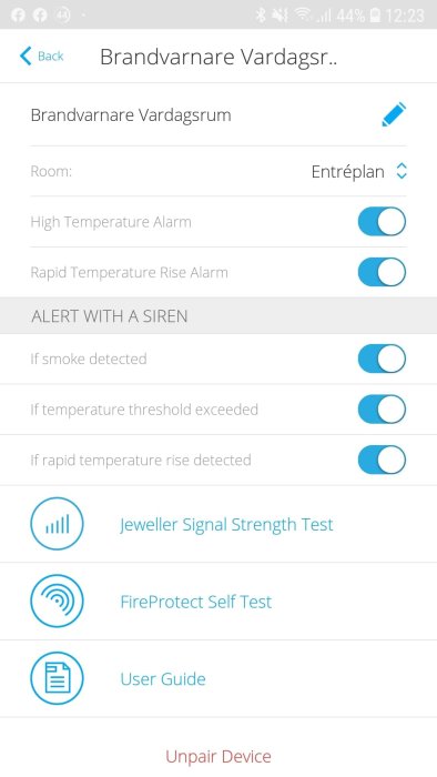 Skärmdump av appinställningar för en smart brandvarnare med alternativ för larm och tester.