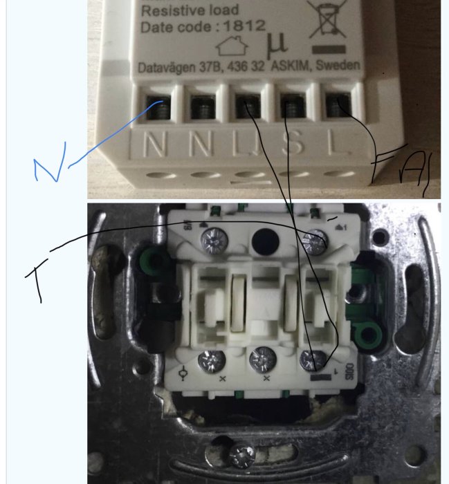 Elektrisk kopplingsdosa med öppen kabelanslutning och markeringar på hur trådarna ska kopplas.