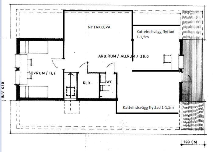 Ritning av övervåning i ett hus med markeringar för ny takkupa och föreslagen omdisponering av kattvinden.