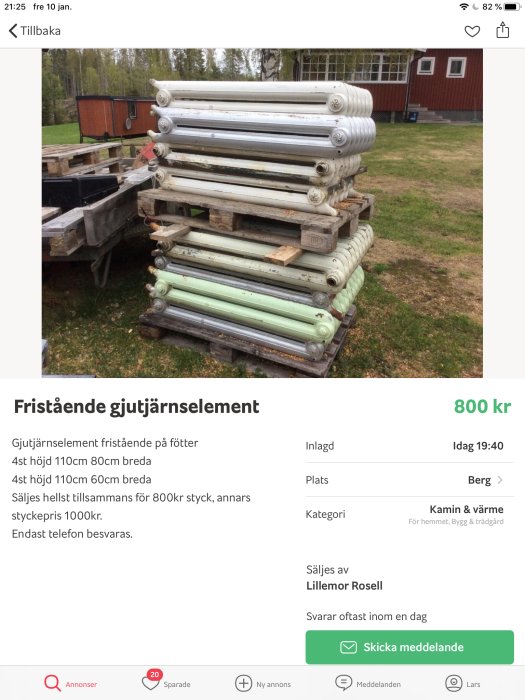 Staplar av fristående gjutjärnselement i olika storlekar ordnade på pallar utomhus.