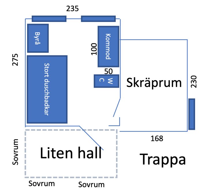 Planritning som visar förslag på flytt av dörr till skräprum från liten hall till badrum.