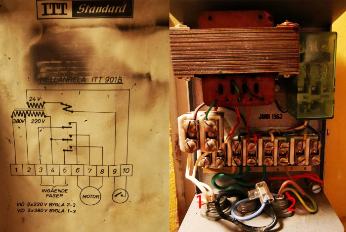 En gammal termostat kopplad via vita kablar (1) och en kopplingsskiss för ITT Standard mellanrelä 901B (2).