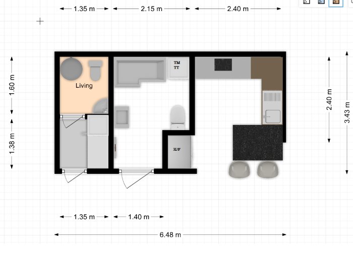 Planritning av en lägenhet med benämnda rum och dimensioner, inklusive möbler och vitvaror.