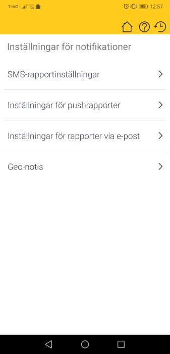 Skärmdump av inställningar för notifikationer, inklusive SMS, pushrapporter och e-post på en mobiltelefon.