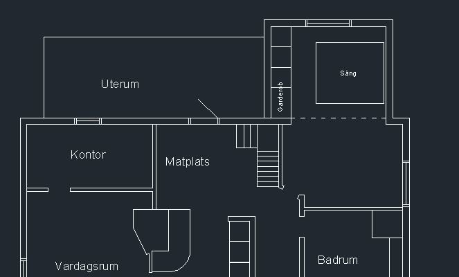 Planlösning av ett hus inklusive uterum, kontor, matplats, vardagsrum och sovrum, med markerad föreslagen tillbyggnad.