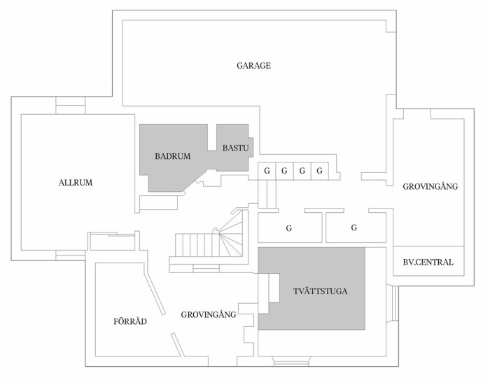 Planritning av sekelskiftesvilla i Gamla Enebyberg med allrum, bad, bastu, förråd och garage.