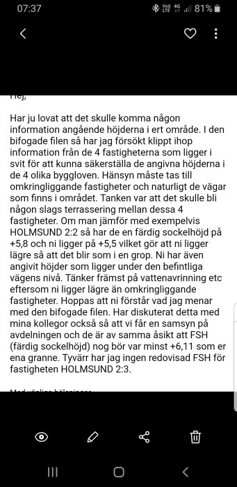 Skärmbild av ett textinlägg om höjder och bygglov relaterade till fastigheter i ett forum.