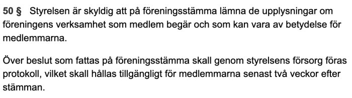 Textutdrag ur lagtext som beskriver styrelsens skyldigheter på föreningsstämma enligt svensk lag.