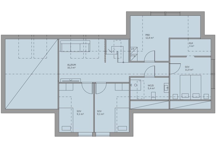 Arkitektonisk ritning av en övervåningsplanlösning med sovrum, allrum och tvättutrymmen.