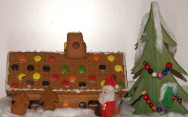 pepparkakshus2010-2.jpg