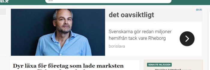 Man i blå skjorta som ser åt sidan med semi transparenta annonstexter ovanpå.