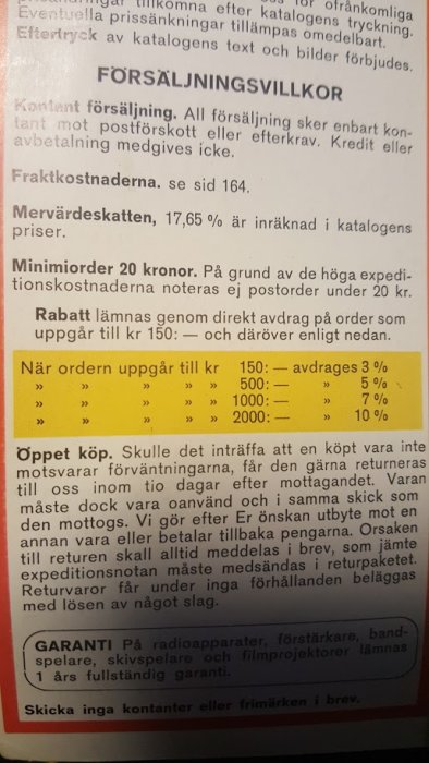 Bild på försäljningsvillkor med information om minimiorder, rabatter och öppet köp samt en ruta för garanti på elektroniska produkter.