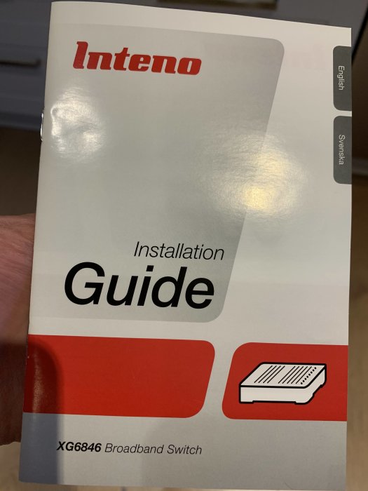 Installation guide för Inteno XG6846 Broadband Switch på svenska och engelska.