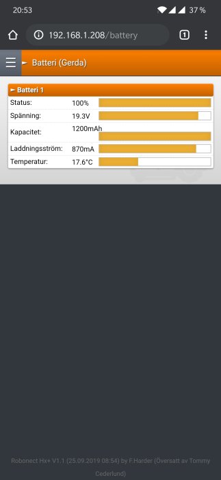Skärmvisning av batteristatus med 100% laddning, 19.3V spänning och 1200mAh kapacitet från robotgräsklipparens webbgränssnitt.