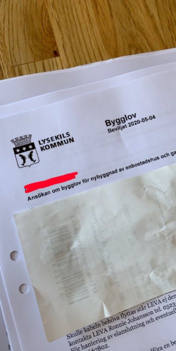 Beviljat bygglov från Lysekils kommun för en enbostadshus och garage.