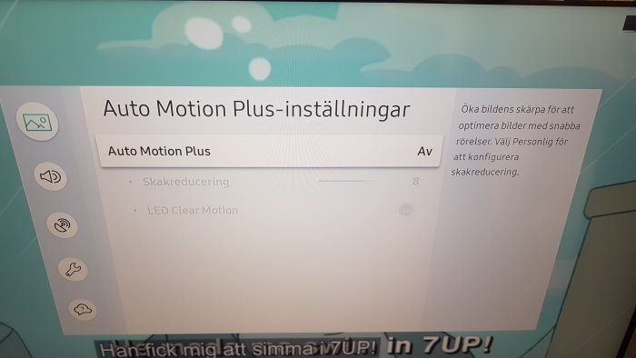 TV-skärm som visar inställningsmenyn för Auto Motion Plus med alternativ för skakreducering och LED Clear Motion.