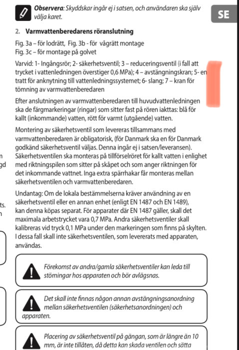 Instruktionsmanual för vattenvärmeinstallation med text och flödesscheman som visar röranslutningar och komponentplaceringar.