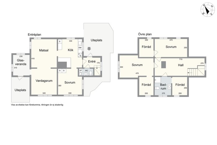 Skalenlig planritning över entréplan och övre plan i ett hus, inklusive måttangivelser för rummen.