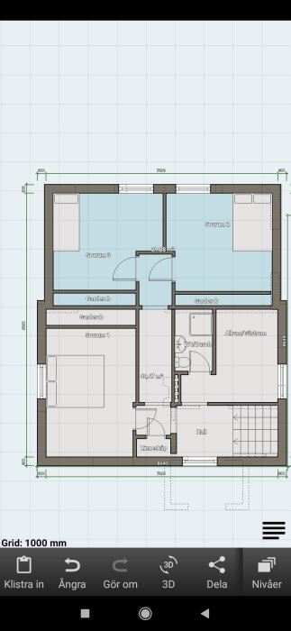 En enkel ritning av ett hus med planlösning som visar en tillbyggnad i blått, inkluderande sovrum och badrum.