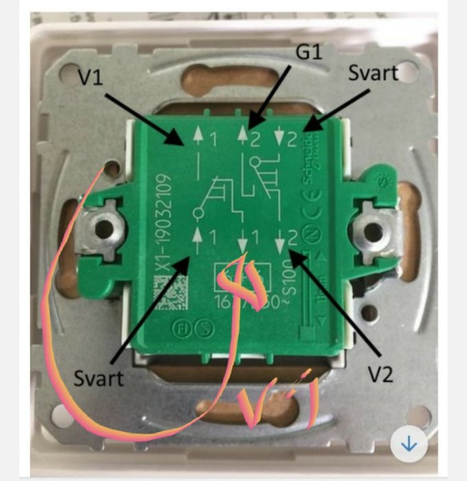 Elektronisk komponent med anmärkningar som visar föreslagen ompositionering av V1 för korrekt funktion.
