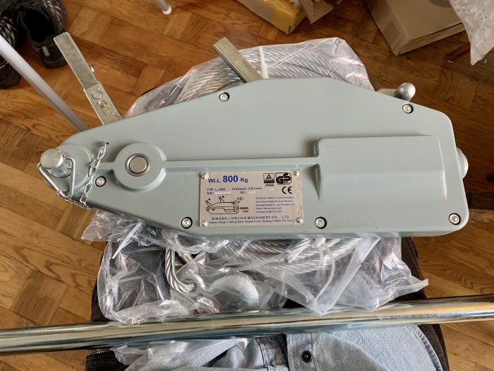 Nordforest handvinsch köpt från Amazon, ej utpackad, med tekniska specifikationer på etikett.