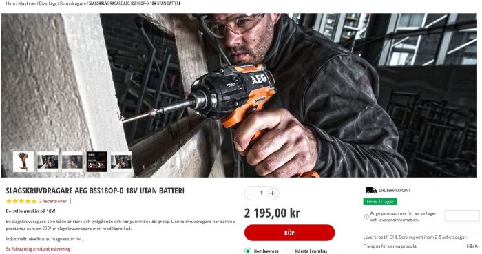 Man använder en slagskruvdragare av märket AEG på en byggarbetsplats.