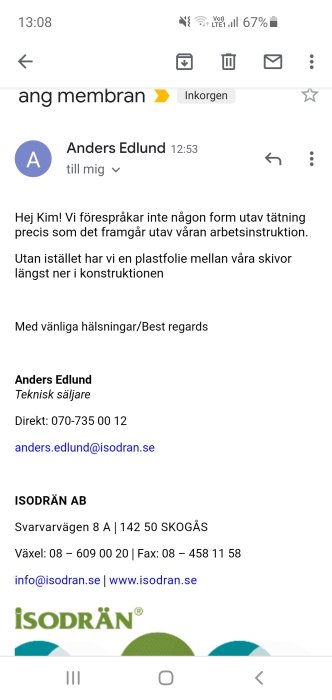 Skärmdump av ett e-postmeddelande med en diskussion om Isodräns fuktavledningssystem för byggprojekt.