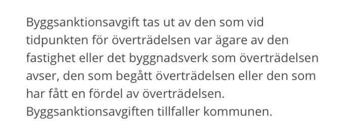 Utdrag från Boverkets regler om byggsanktionsavgift på vit bakgrund.