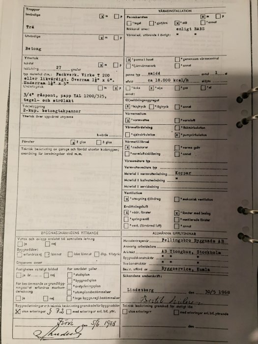 Scannad byggspecifikation i ett häfte från 1968 med bockade val och handskrivna anteckningar.