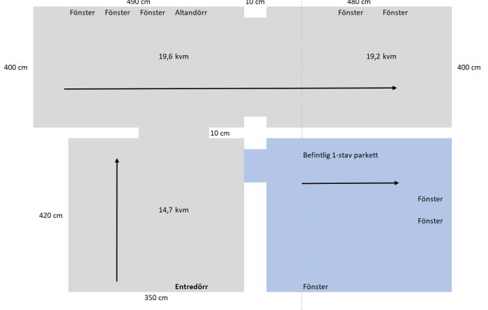 Planritning som visar läggningsriktning för fiskbensparkett i hall och angränsande rum.