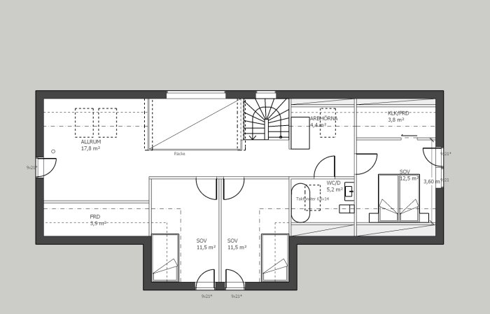 Arkitektonisk ritning av en husplan med högt i tak vardagsrum, sovrum och detaljerat glasparti.