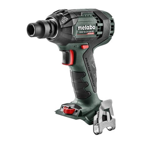 Metabo SSW18 batteridriven mutterdragare på vit bakgrund.