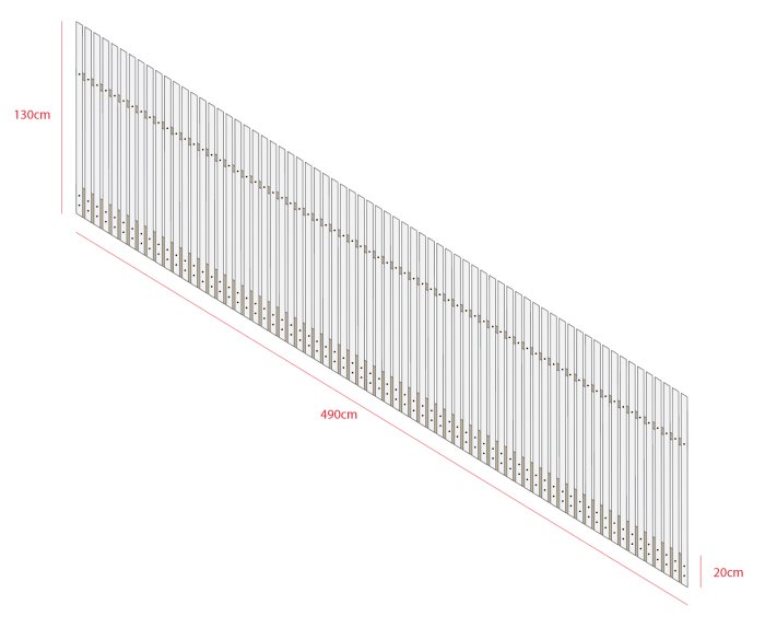 Ritning av en tänkt trappsidan med stående 45x45mm reglar och 20mm mellanrum, måttangivelser synliga.