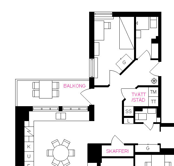 Arkitektritning av en lägenhetsplan med en angiven balkong som har en trekantig form.