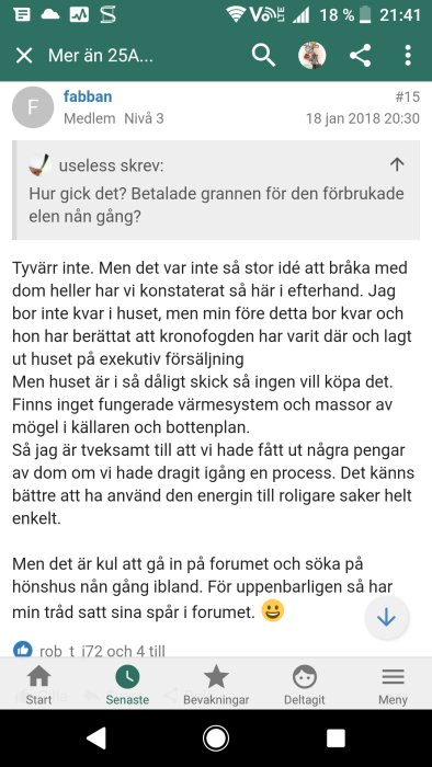 Skärmdump av diskussionsforum där medlem diskuterar situation med ett hönshus och hus i dåligt skick.