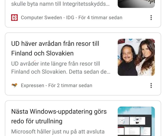 Skärmklipp av nyhetsrubrik om UD:s hävande av avrådan för resor, med en bifogad bild på två personer.